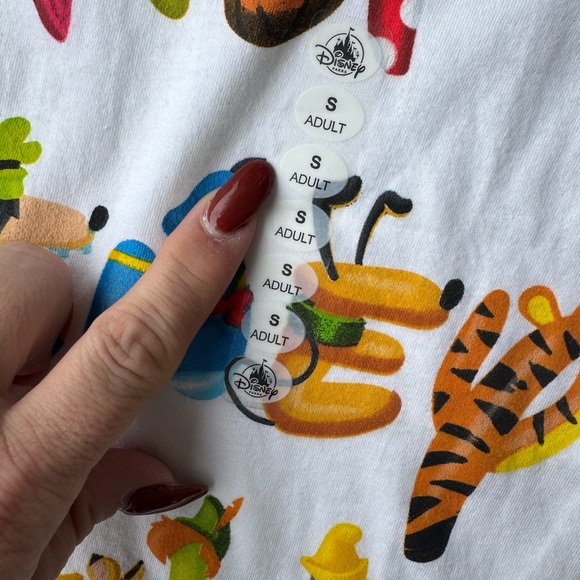 Walt Disney World T-Shirt Character Letters NWT Unisex Size S - Picture 3 of 6